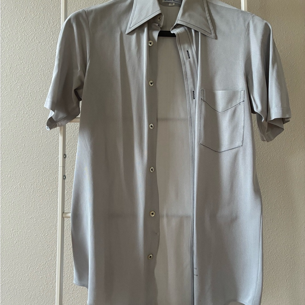 Stylish Gray Men's Button Down Shirt